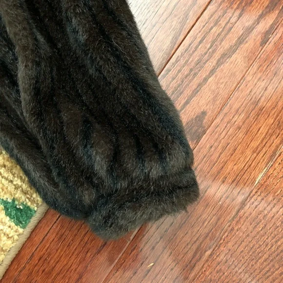 Vintage Jordache faux fur coat - Picture 8 of 16